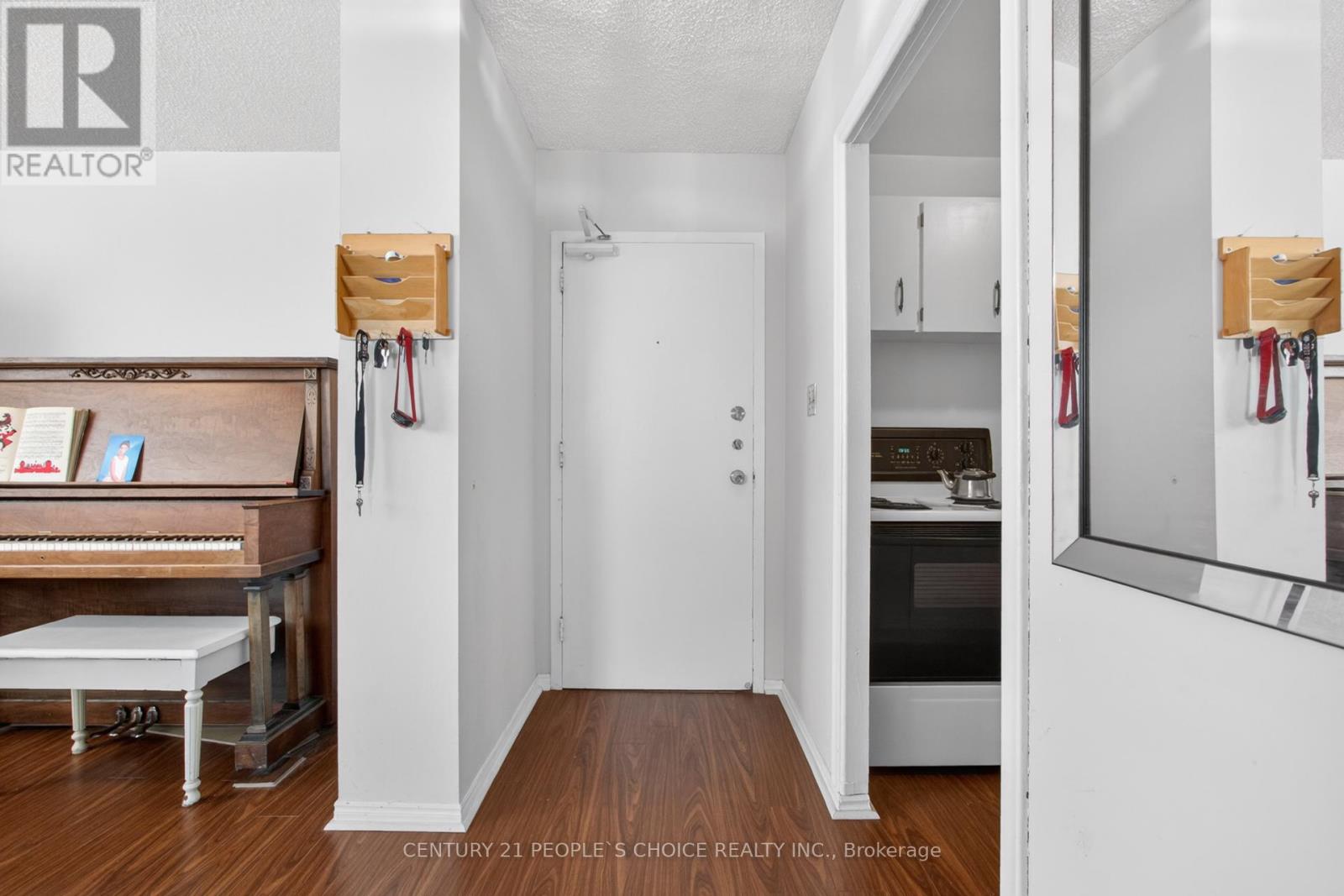 601 - 340 Dixon Road, Toronto, Ontario  M9R 1T1 - Photo 5 - W13173832