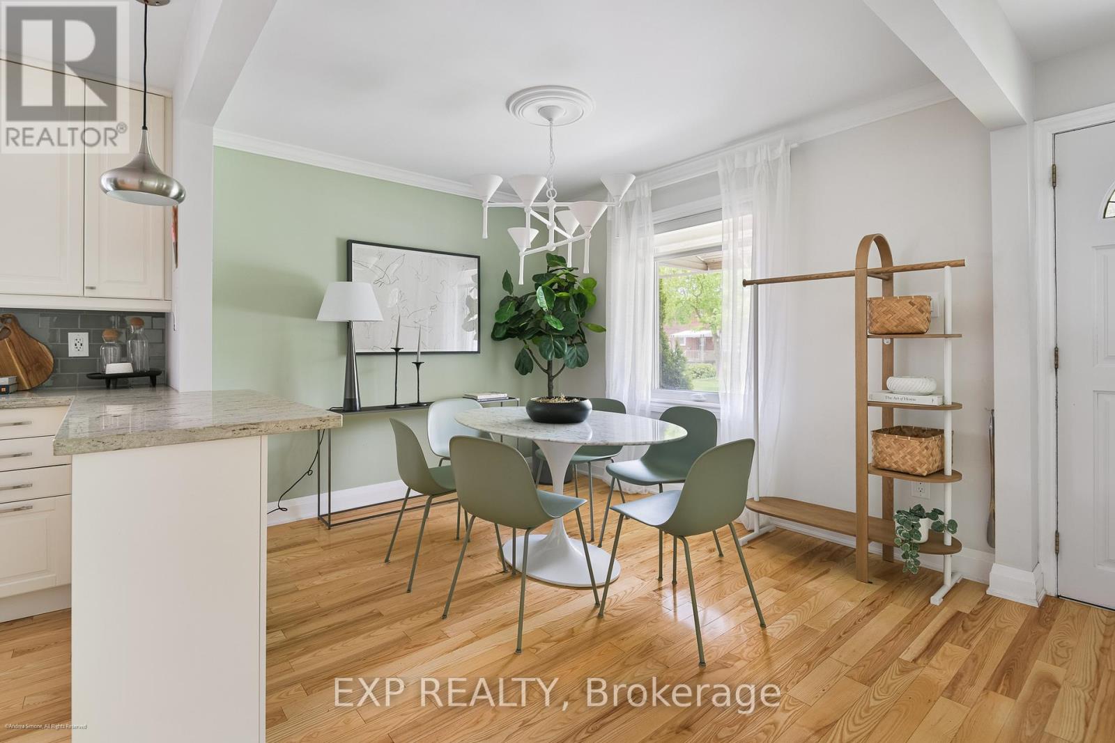 125 Treeview Drive, Toronto, Ontario  M8W 4C4 - Photo 9 - W13173838