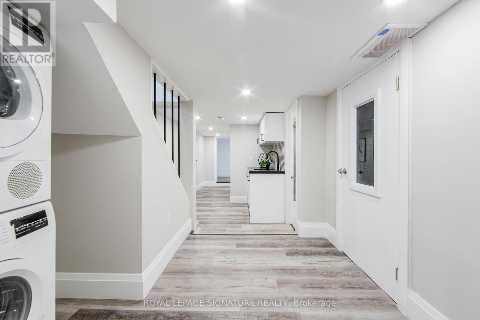 19 Schell Avenue, Toronto, Ontario  M6E 2S7 - Photo 29 - W13173858