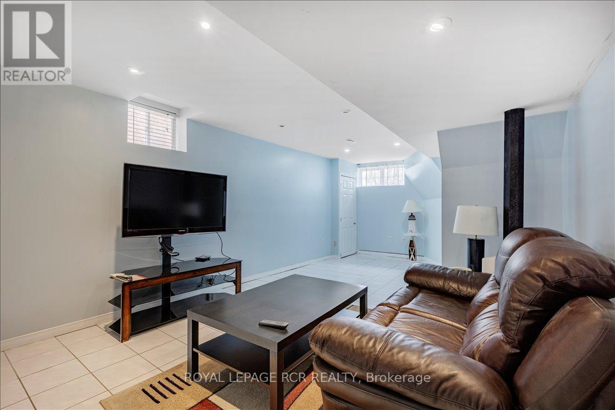 293 Van Kirk Drive, Brampton, Ontario  L7A 1M3 - Photo 24 - W13173862