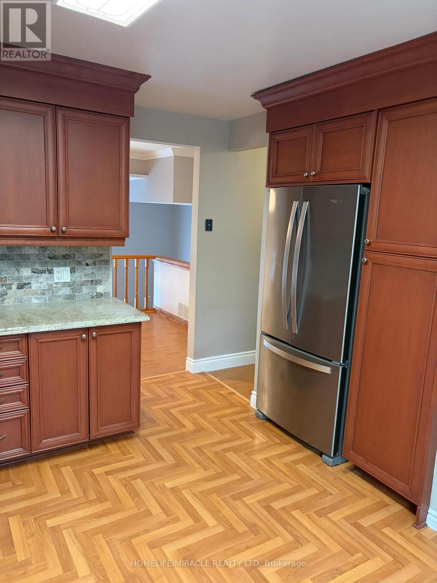58 - 400 Bloor Street, Mississauga, Ontario  L5A 3M8 - Photo 3 - W13173936