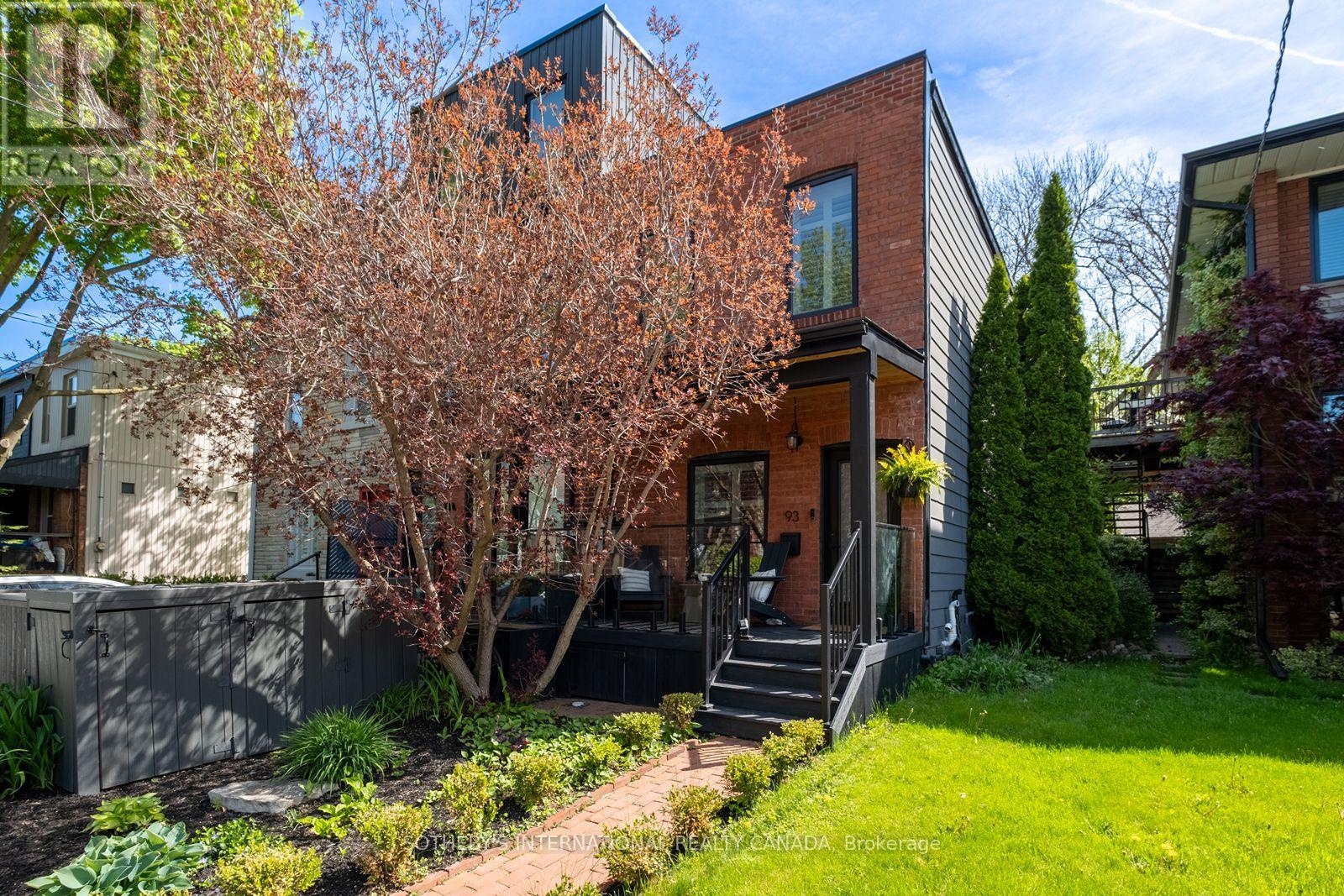 93 FULLER AVENUE, Toronto, Ontario