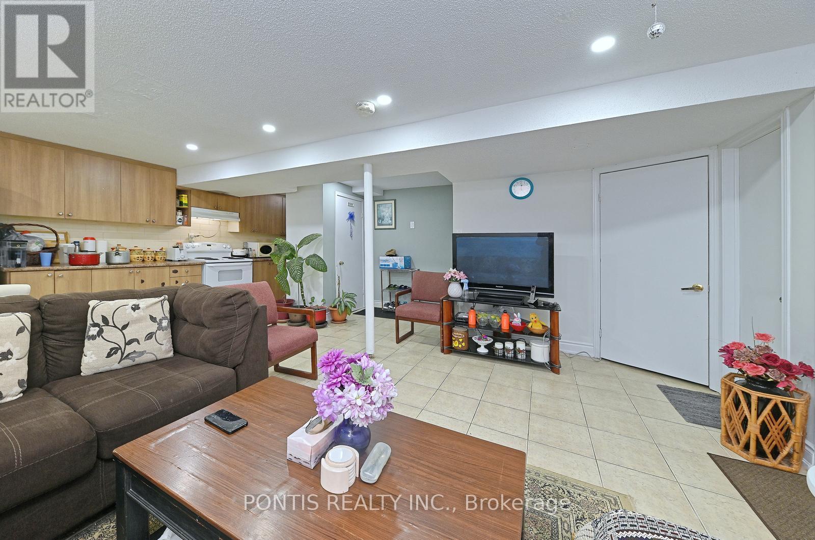 198 Moffatt Avenue, Brampton, Ontario  L6Y 4R3 - Photo 34 - W13173970