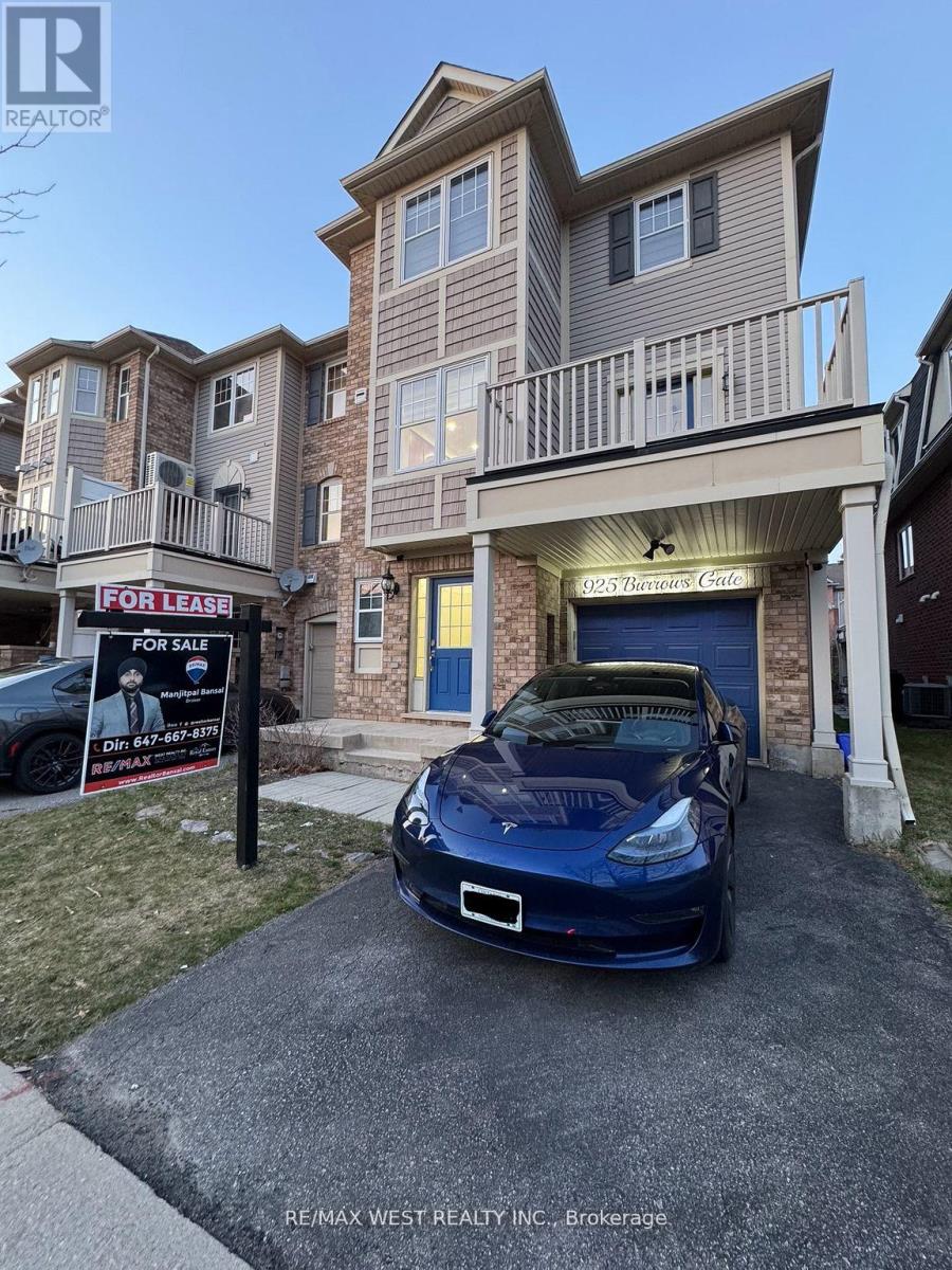 925 BURROWS GATE, Milton, Ontario