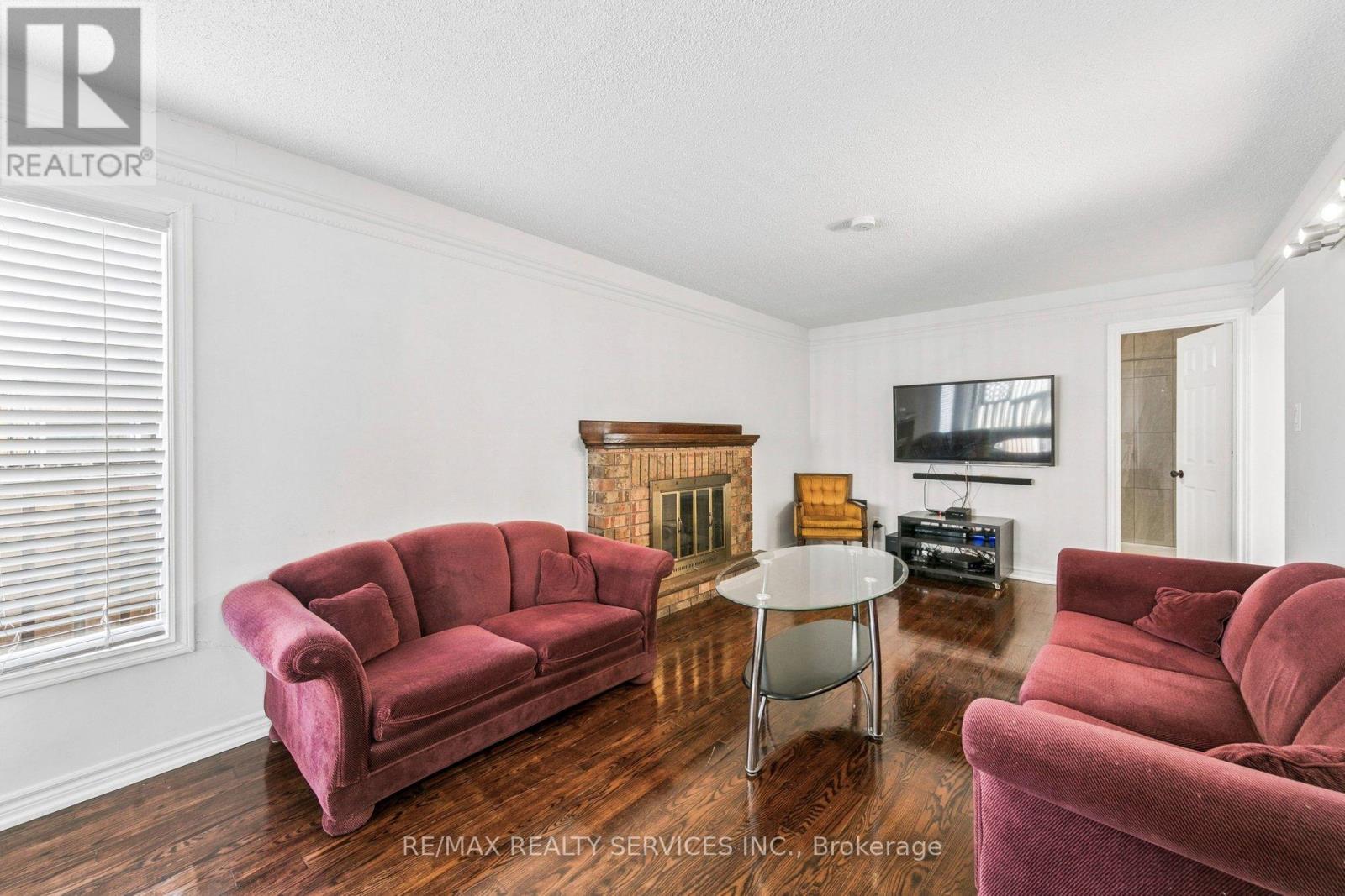 4 Burt Drive, Brampton, Ontario  L6X 3H6 - Photo 12 - W13174006