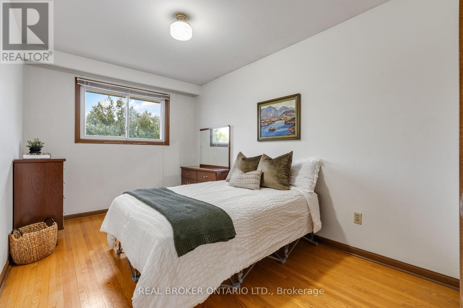 56a Treeview Drive, Toronto, Ontario  M8W 4C2 - Photo 21 - W13174036