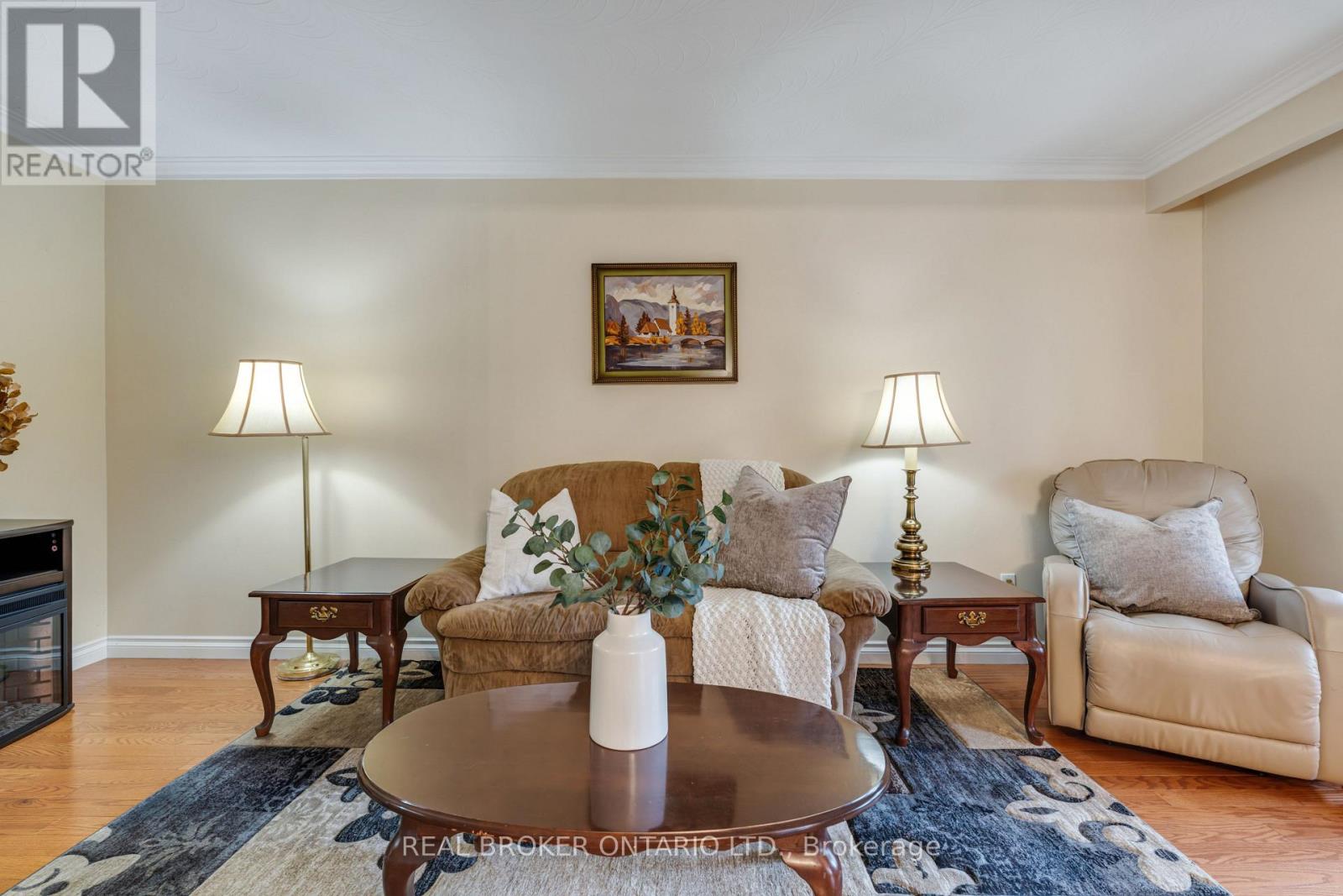 56a Treeview Drive, Toronto, Ontario  M8W 4C2 - Photo 7 - W13174036
