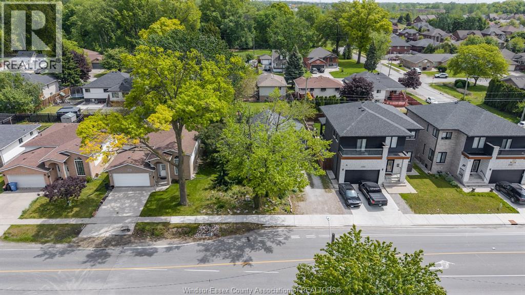 2168 Dominion Boulevard, Windsor, Ontario  N9B 3H9 - Photo 3 - 26011294