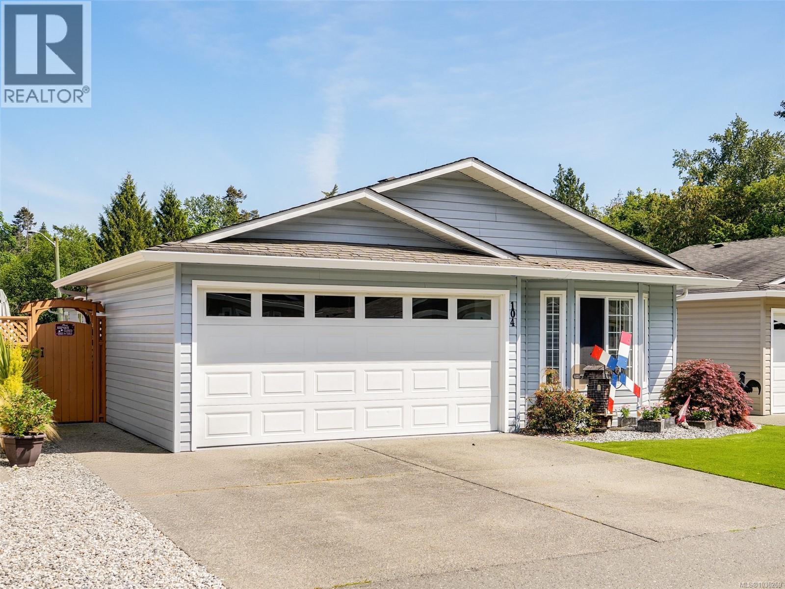 104 7570 Tetayut Rd, Central Saanich, British Columbia  V8M 2H4 - Photo 1 - 1036269
