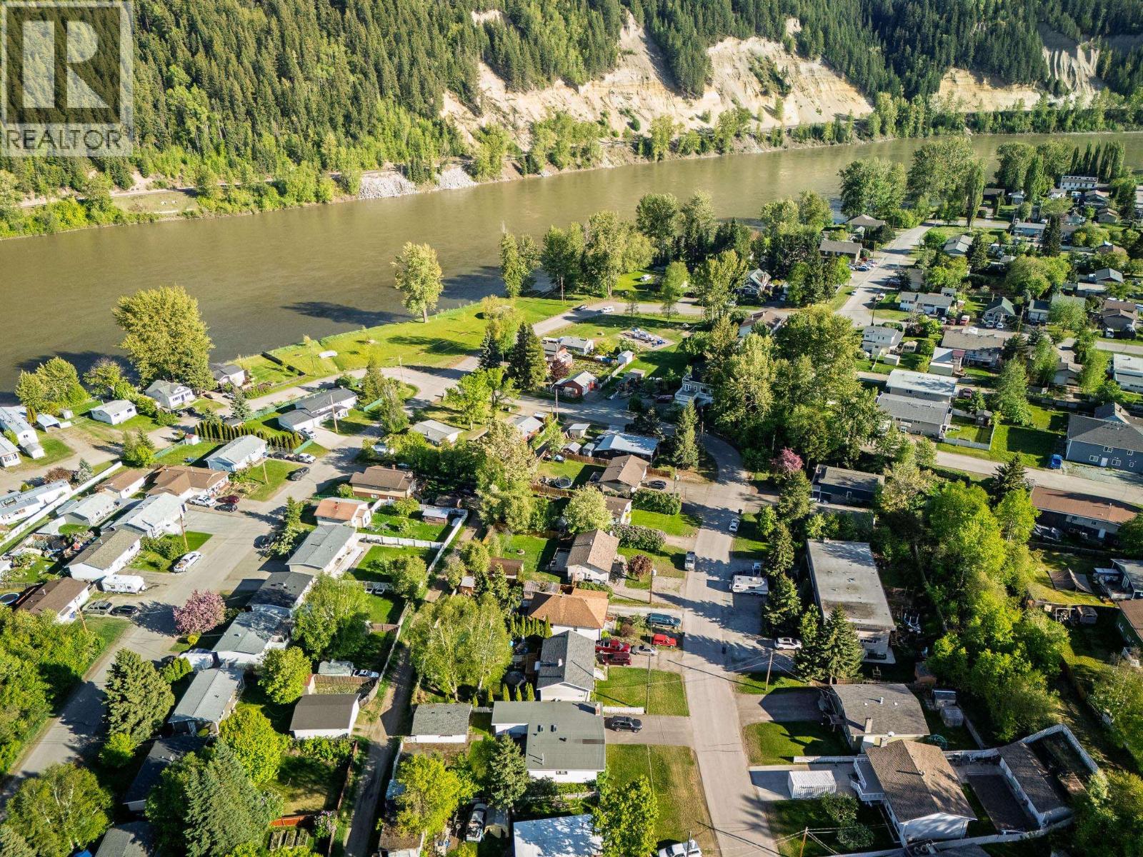 2345 Royal Crescent, Prince George, British Columbia  V2L 1H4 - Photo 26 - R3127449
