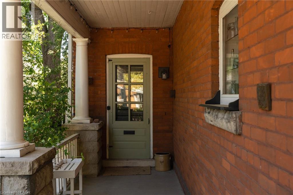 138 Park Street W, Dundas, Ontario  L9H 1X7 - Photo 2 - 40832898