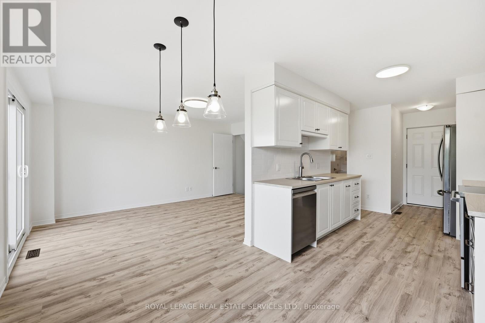 46 Lisbon Pines Drive, Cambridge, Ontario  N1R 7Z9 - Photo 8 - X13173726