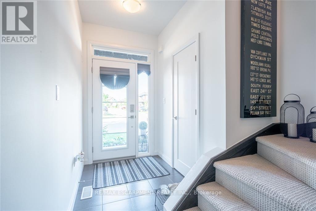 45 Burley Lane, Hamilton, Ontario  L9G 0G5 - Photo 6 - X13173890