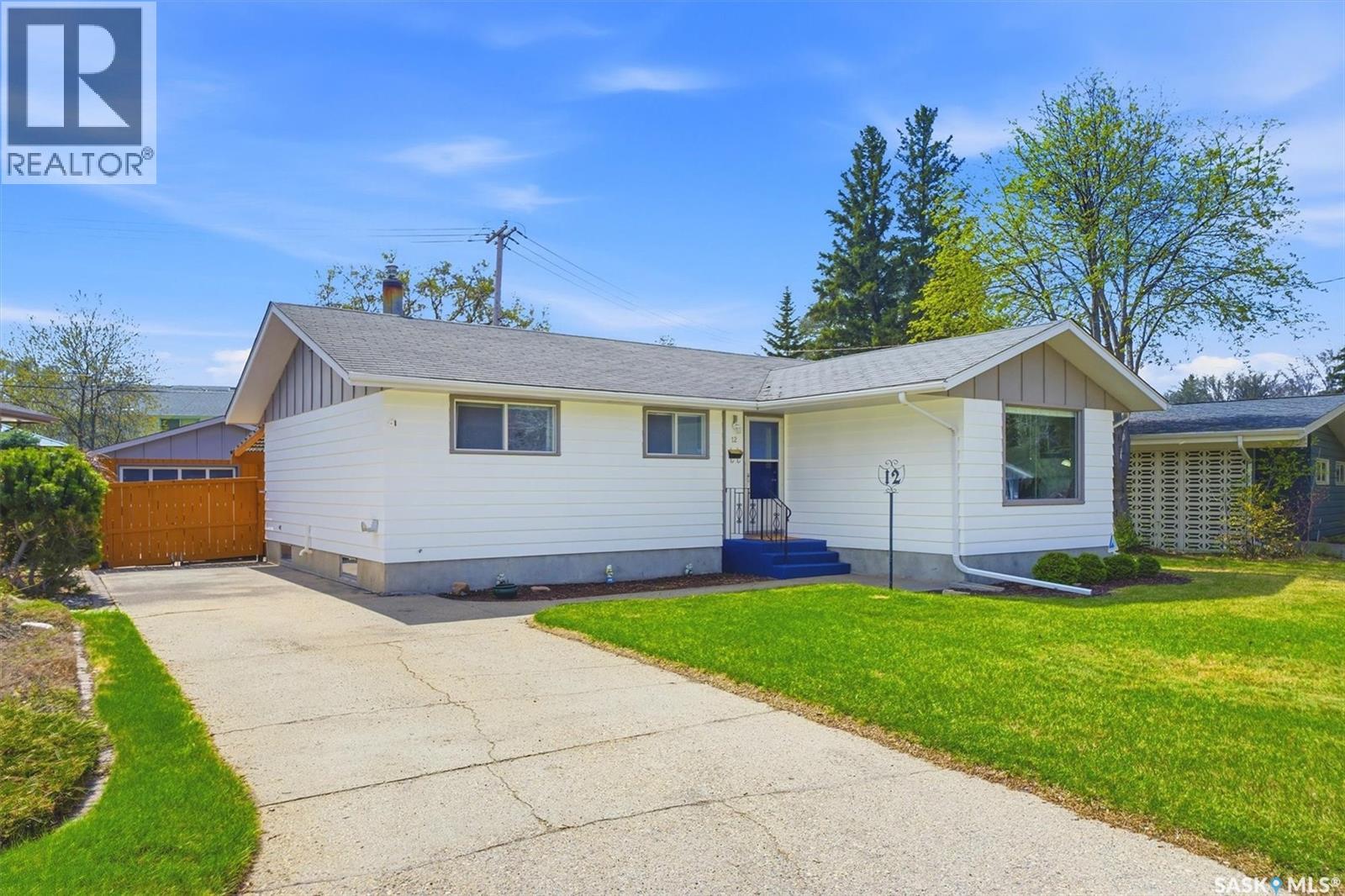 12 Murphy Crescent, Saskatoon, Saskatchewan  S7J 2T4 - Photo 2 - SK037123
