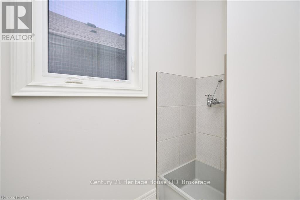 14 Overholt Drive, Thorold, Ontario  L0S 1K0 - Photo 30 - X13173636