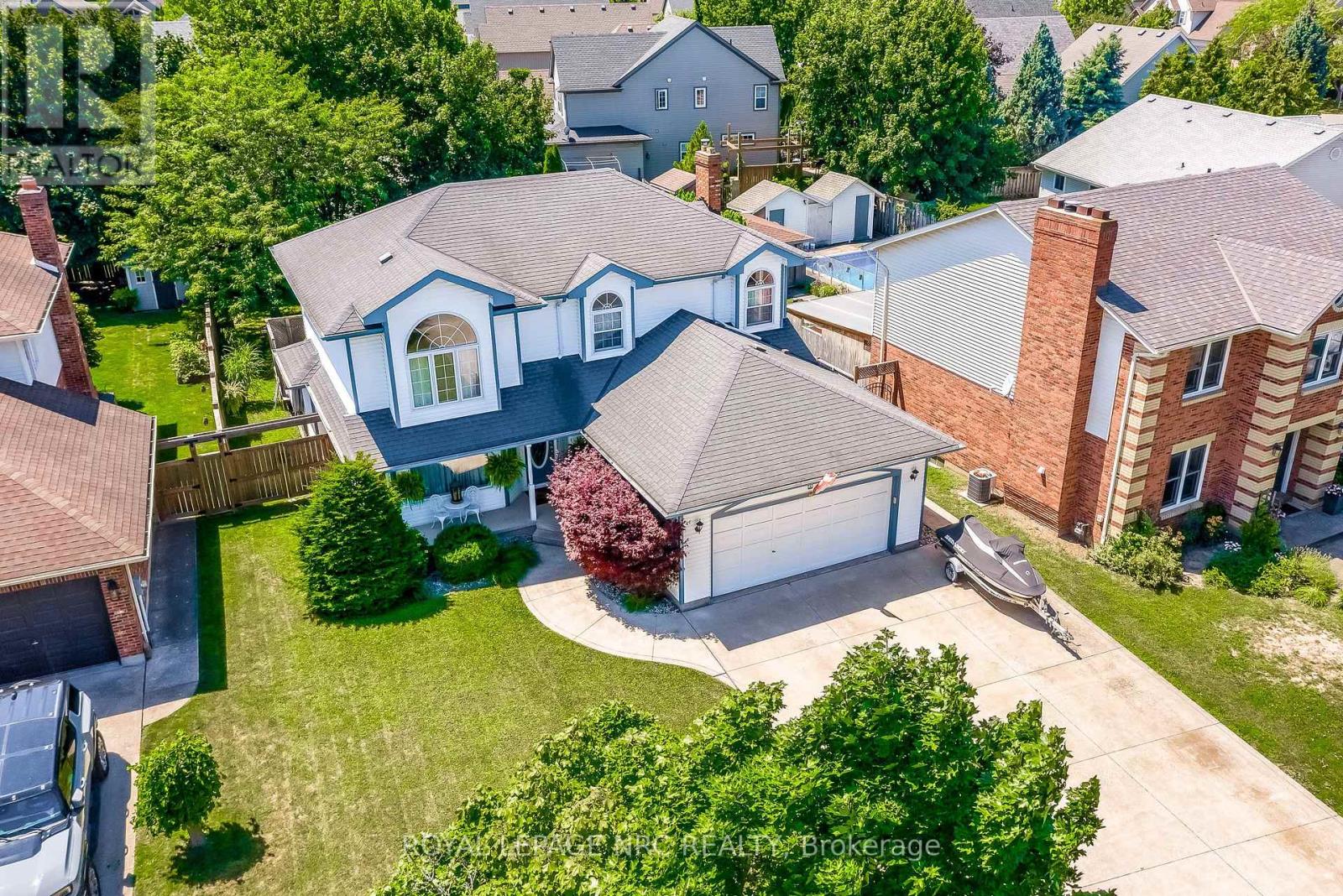 8 Hearth Court, Niagara-On-The-Lake (Virgil), Ontario  L0S 1J0 - Photo 1 - X13174112