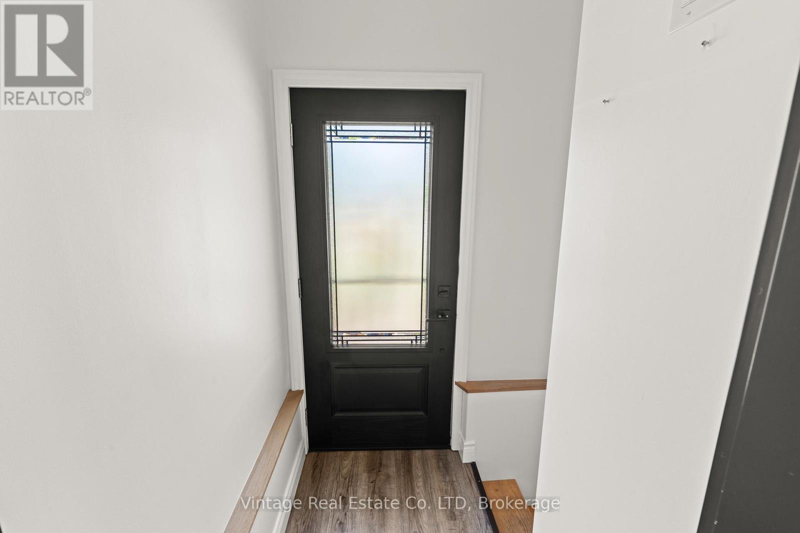 6478 Russell Street, Niagara Falls (Stamford), Ontario  L2J 1P5 - Photo 20 - X13174152