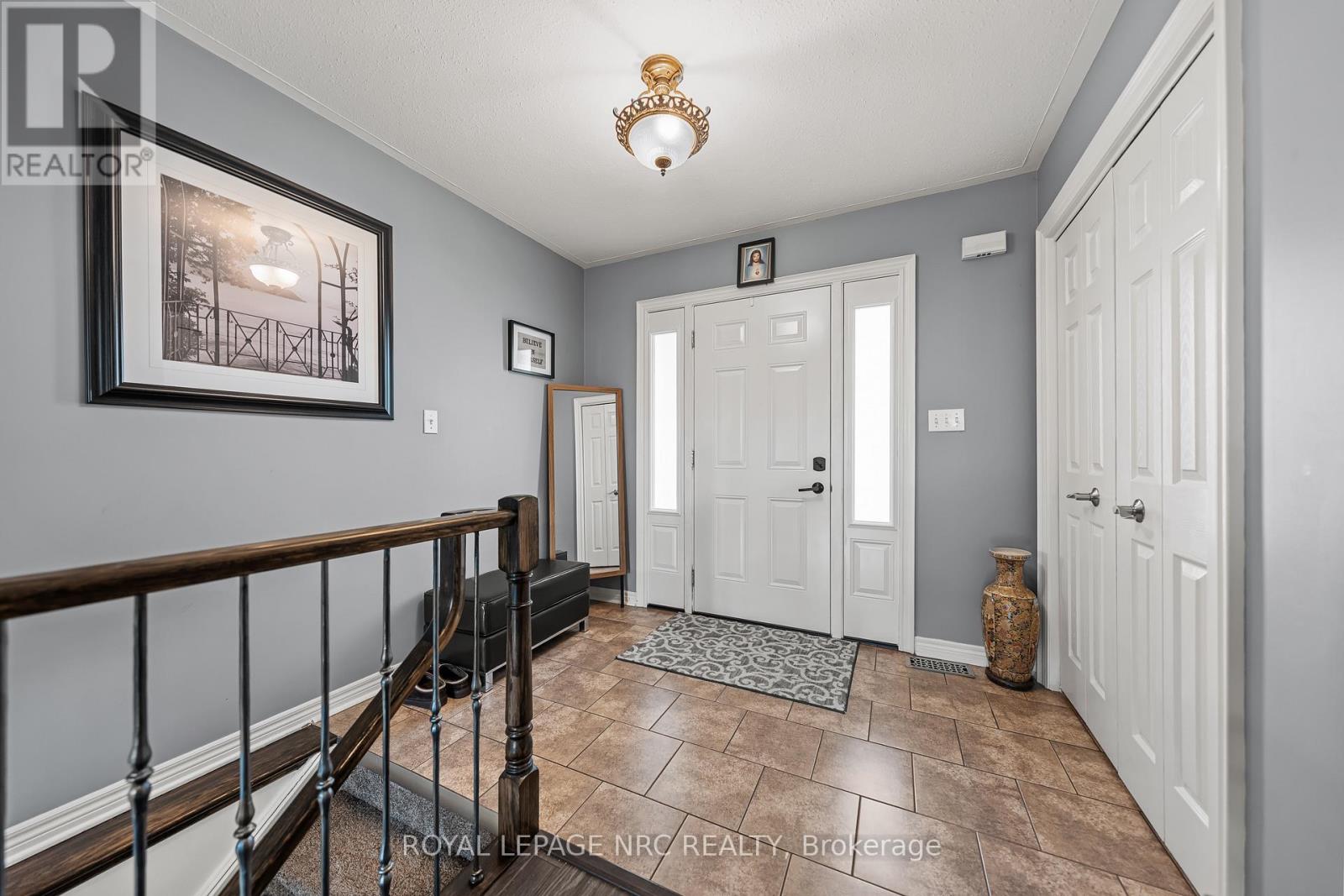 1052 Vansickle Road N, St. Catharines, Ontario  L2S 2X3 - Photo 4 - X13174164