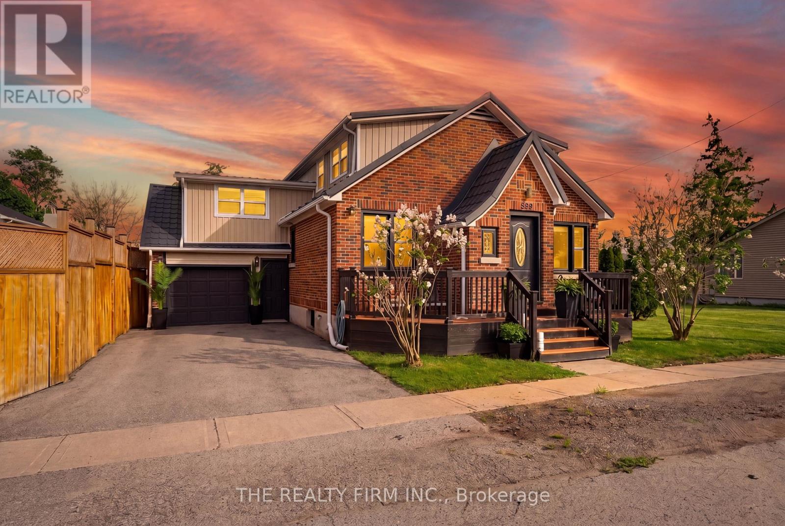 599 John Street, Strathroy-Caradoc, Ontario  N0L 1T0 - Photo 2 - X13173454