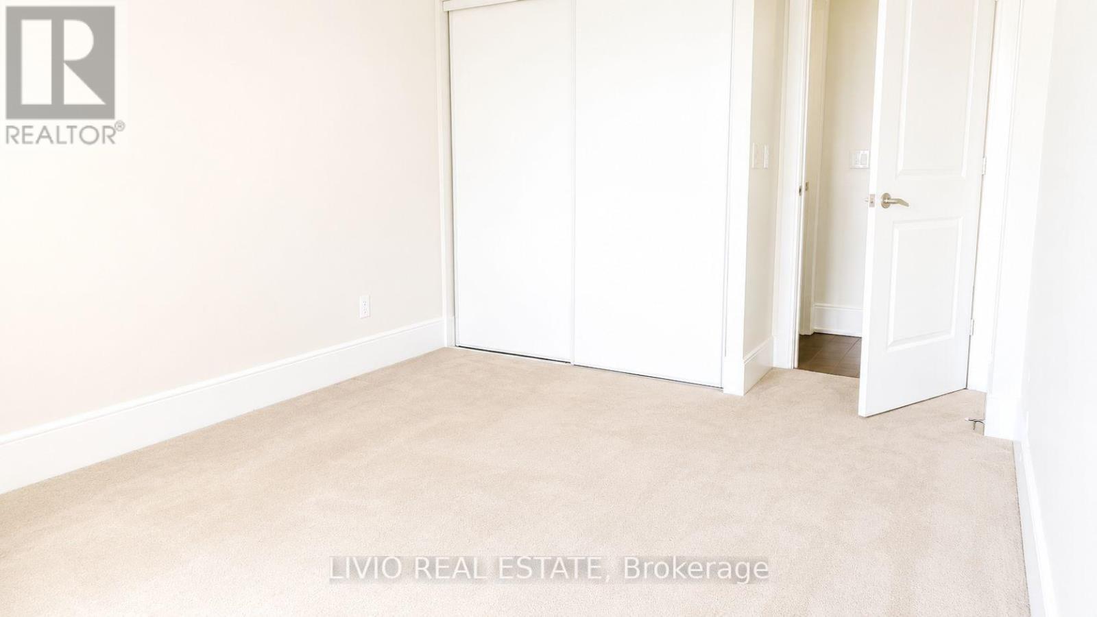 1406 - 330 Burnhamthorpe Road W, Mississauga, Ontario  L5B 0E1 - Photo 6 - W13173360