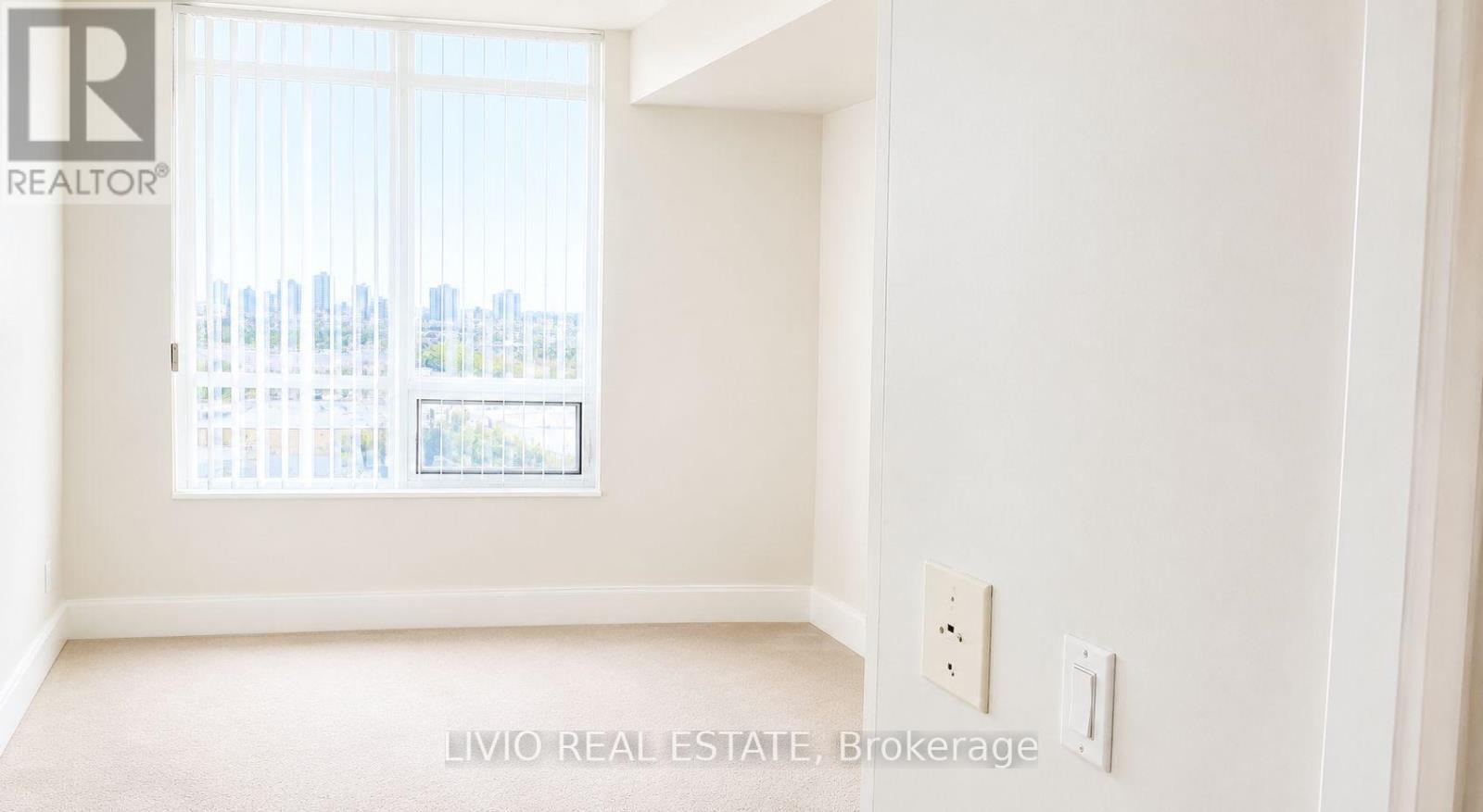 1406 - 330 Burnhamthorpe Road W, Mississauga, Ontario  L5B 0E1 - Photo 4 - W13173360