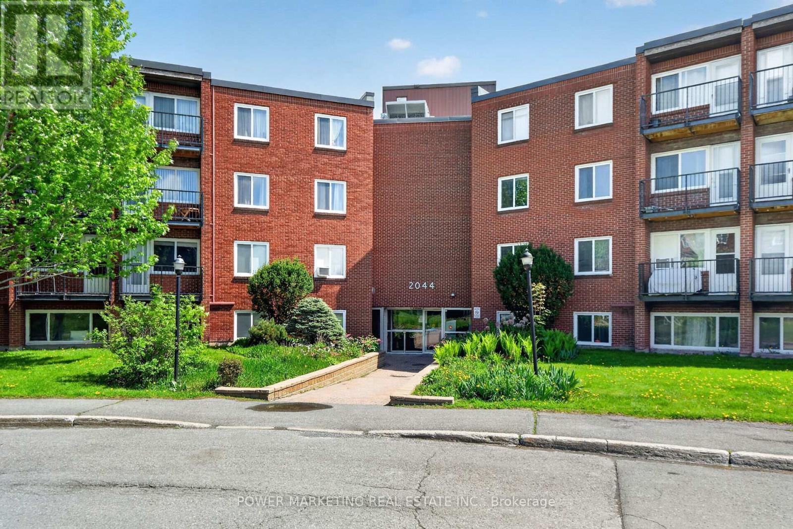 303a - 2044 Arrowsmith Drive, Ottawa, Ontario K1J 7V8 - Photo 2 - X13166966