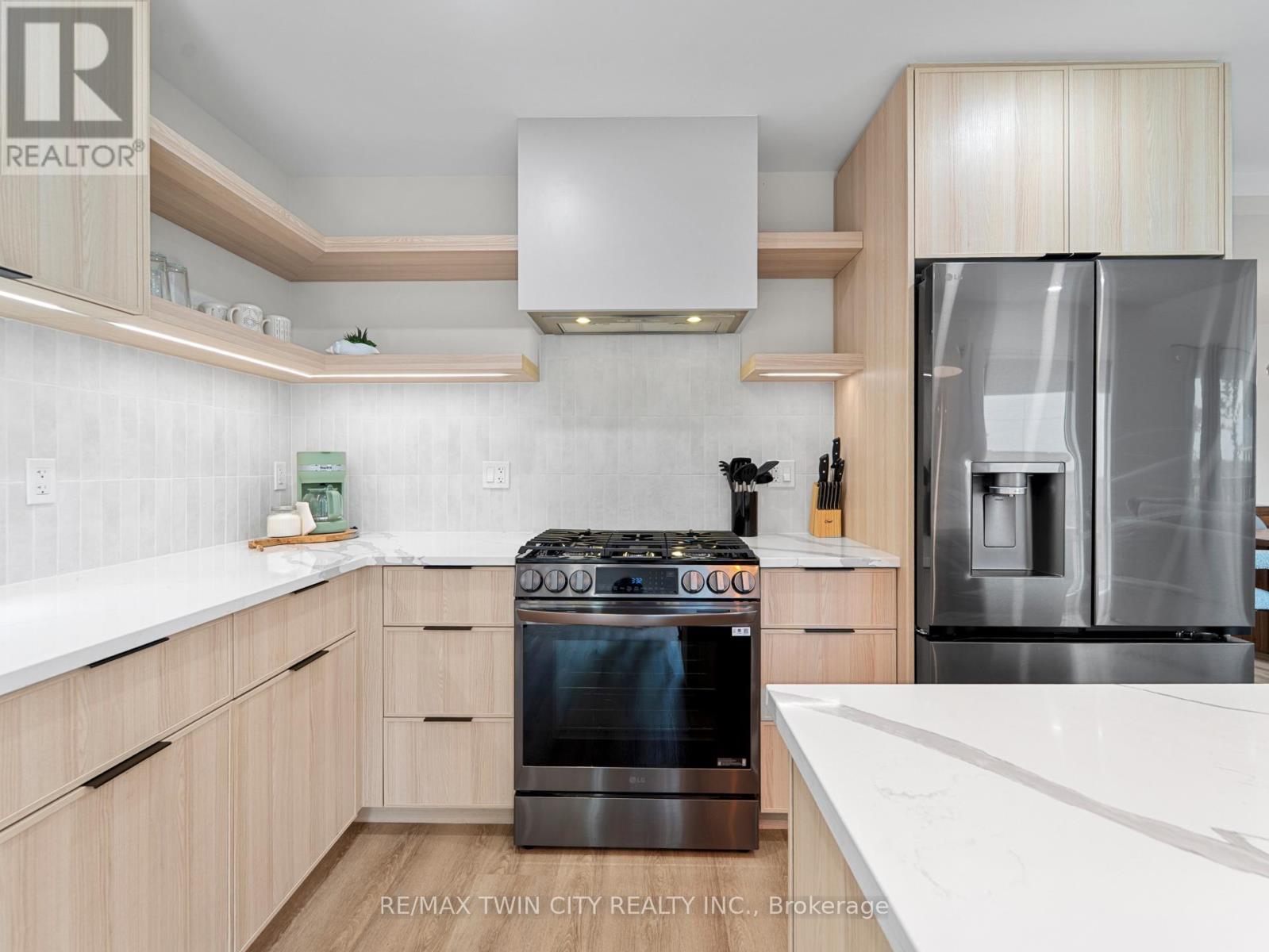 55 Centre Street, Lambton Shores, Ontario  N0M 1T0 - Photo 3 - X12888184