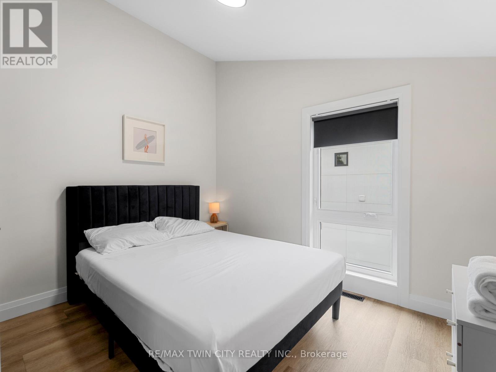 55 Centre Street, Lambton Shores, Ontario  N0M 1T0 - Photo 21 - X12888184