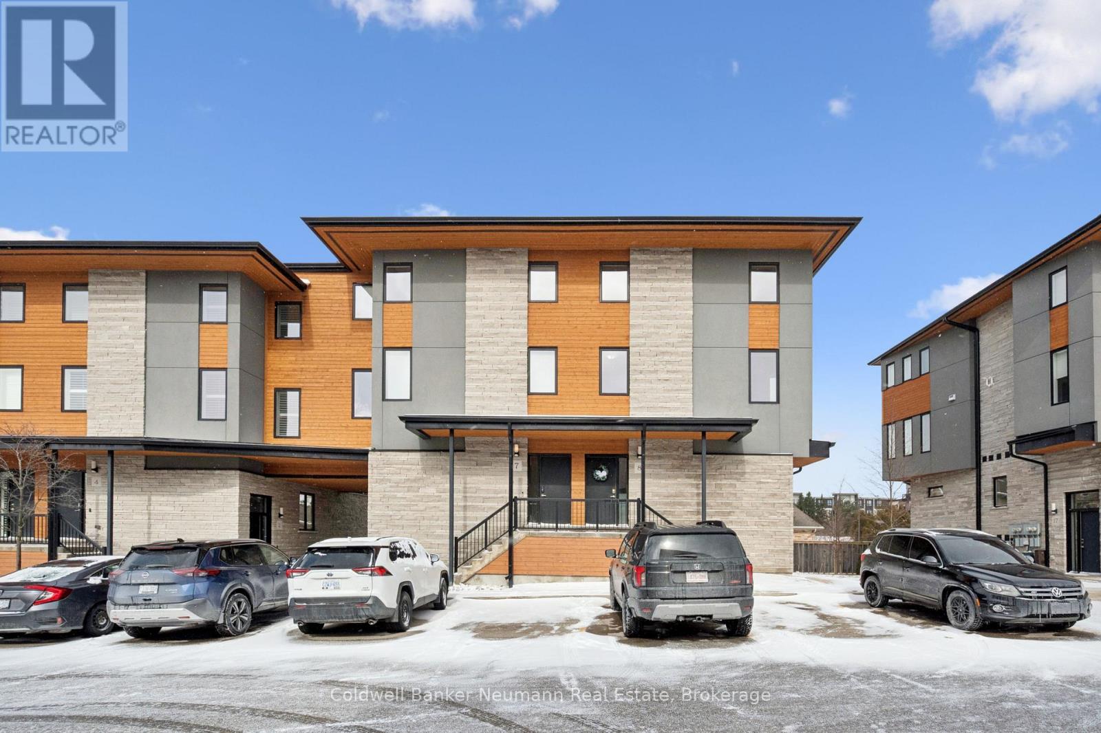 8 - 32 Arkell Road, Guelph (Kortright East), Ontario  N1L 0L4 - Photo 2 - X13174066