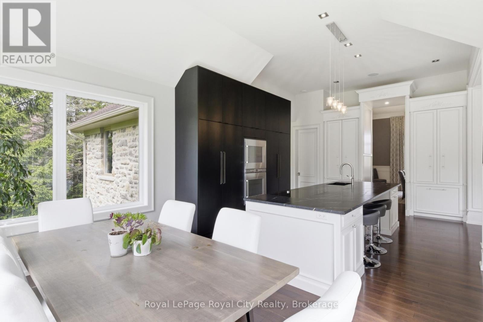 54 Bridle Path, Puslinch, Ontario  N0B 2J0 - Photo 11 - X13174238