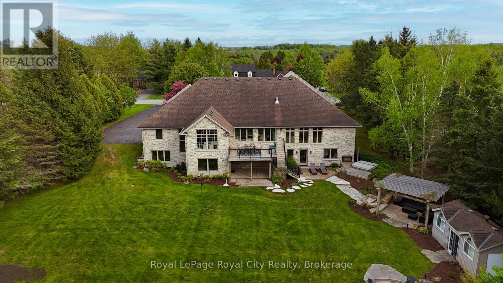 54 Bridle Path, Puslinch, Ontario  N0B 2J0 - Photo 2 - X13174238