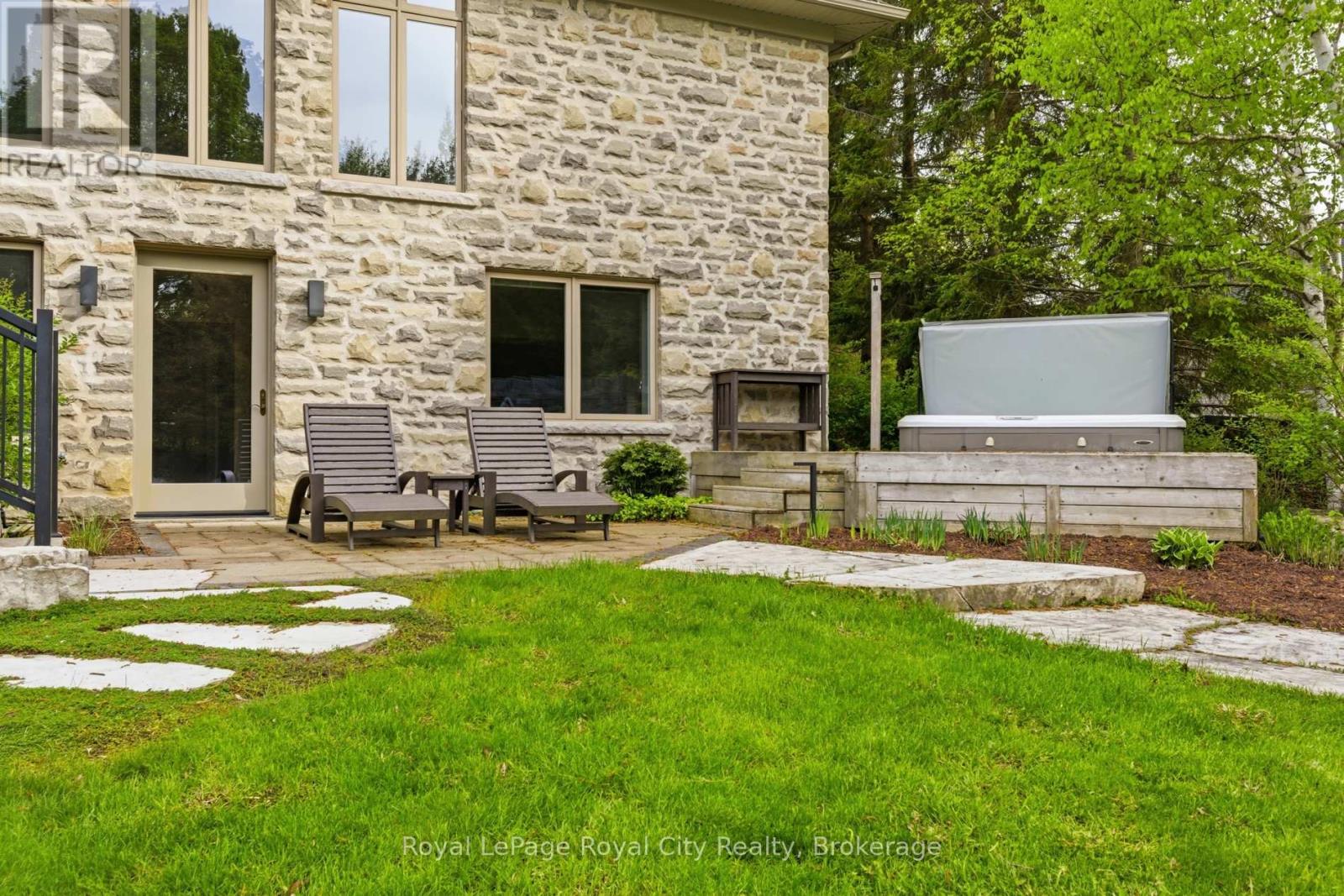 54 Bridle Path, Puslinch, Ontario  N0B 2J0 - Photo 37 - X13174238