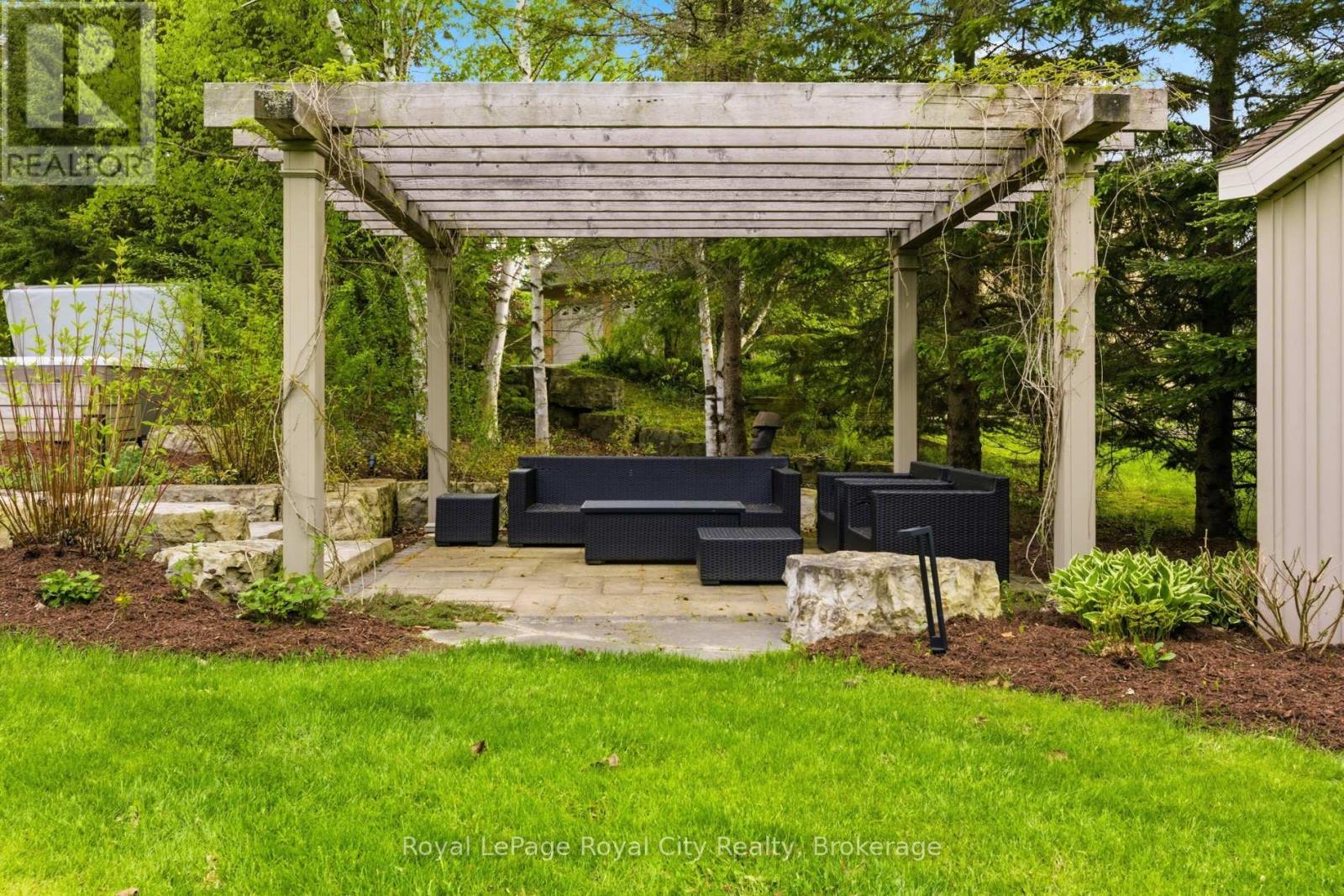 54 Bridle Path, Puslinch, Ontario  N0B 2J0 - Photo 38 - X13174238