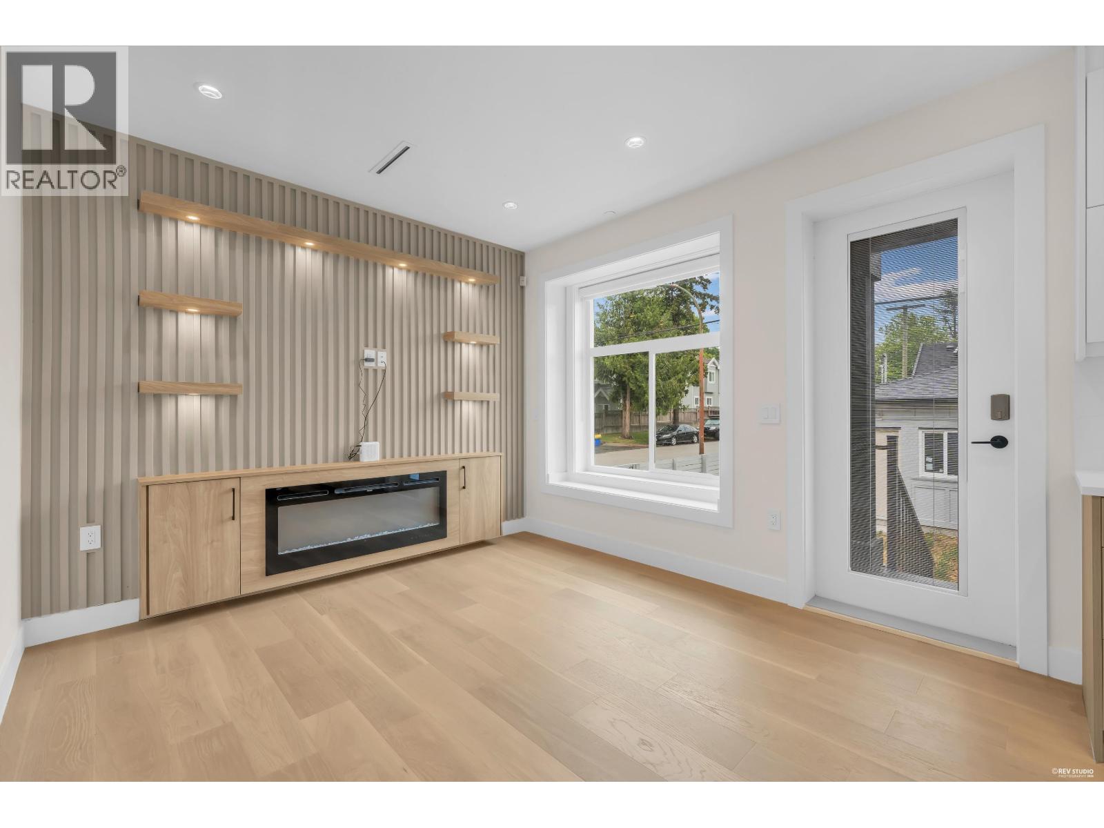 1620 E 53rd Avenue, Vancouver, British Columbia  V5P 3H7 - Photo 3 - R3127952