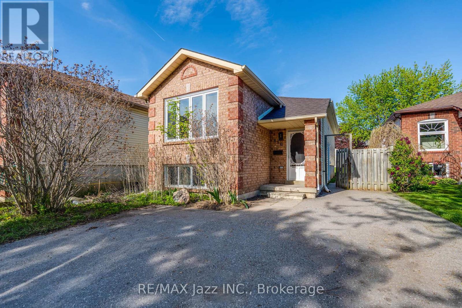 816 BATTELL COURT, Cobourg, Ontario
