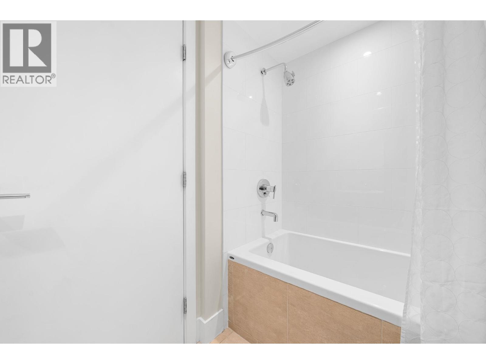 311 150 W 15 Street, North Vancouver, British Columbia  V7M 0C4 - Photo 23 - R3127901