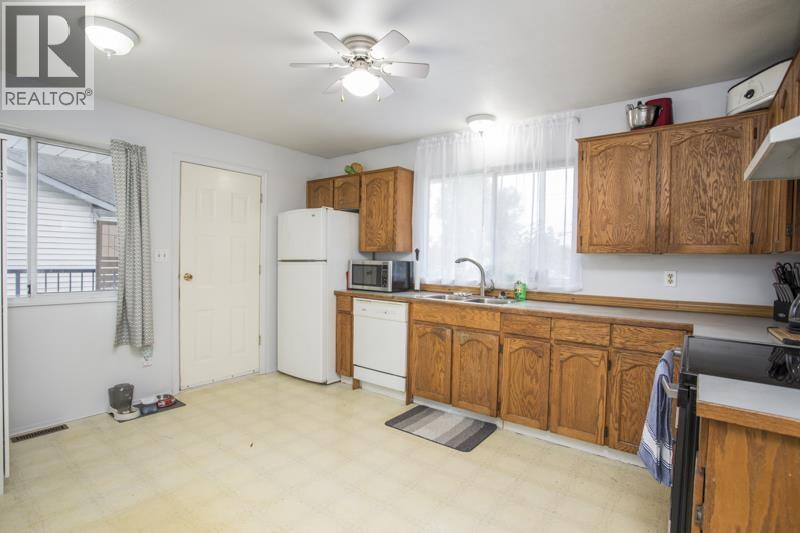 20118 Ospring Street, Maple Ridge, British Columbia  V2X 0G5 - Photo 14 - R3127954
