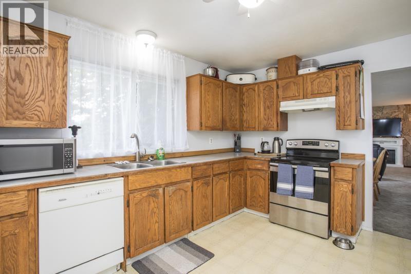 20118 Ospring Street, Maple Ridge, British Columbia  V2X 0G5 - Photo 16 - R3127954