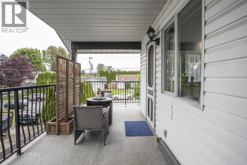 20118 Ospring Street, Maple Ridge, British Columbia  V2X 0G5 - Photo 17 - R3127954