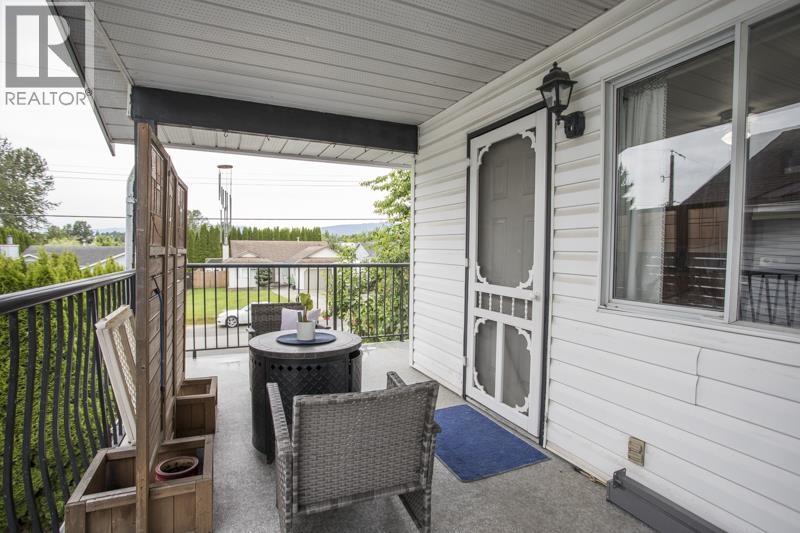 20118 Ospring Street, Maple Ridge, British Columbia  V2X 0G5 - Photo 18 - R3127954