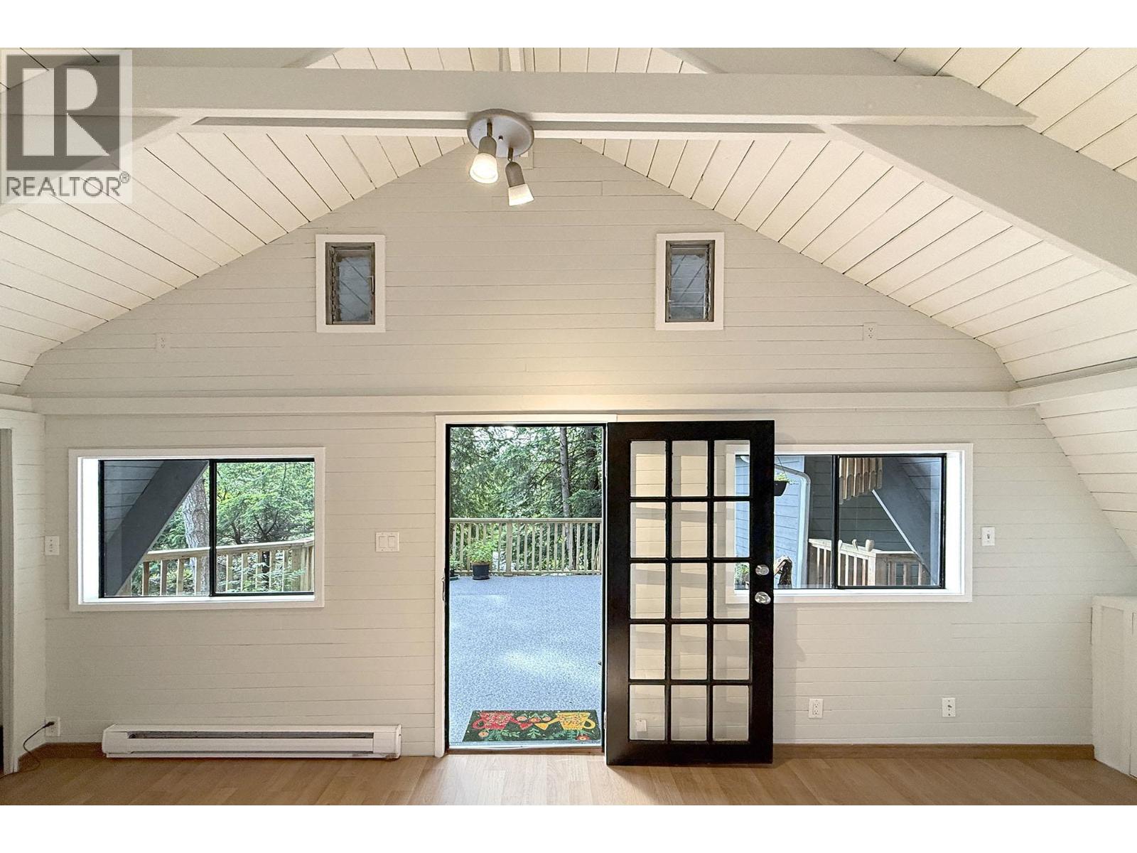 709 Windjammer Road, Bowen Island, British Columbia  V0N 1G2 - Photo 11 - R3127962