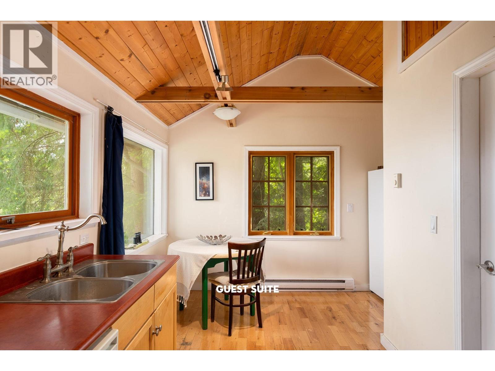 709 Windjammer Road, Bowen Island, British Columbia  V0N 1G2 - Photo 24 - R3127962