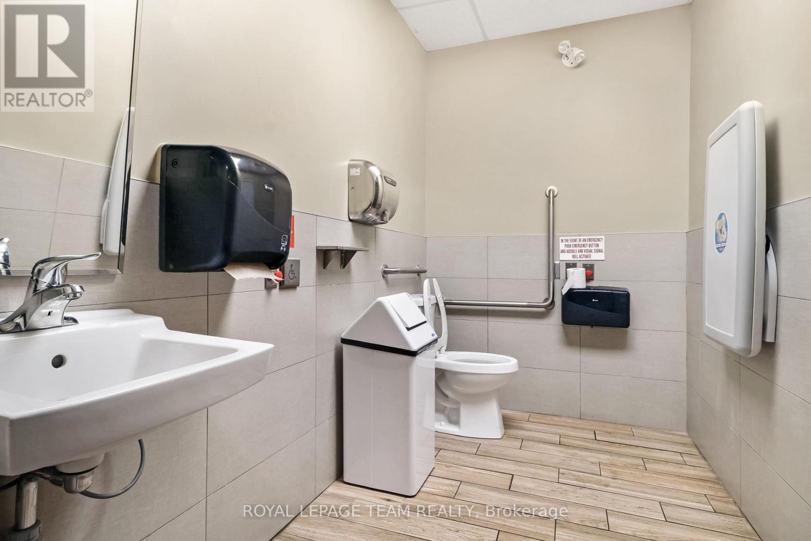 1861 Robertson Road, Ottawa, Ontario  K2H 9N5 - Photo 17 - X13174072