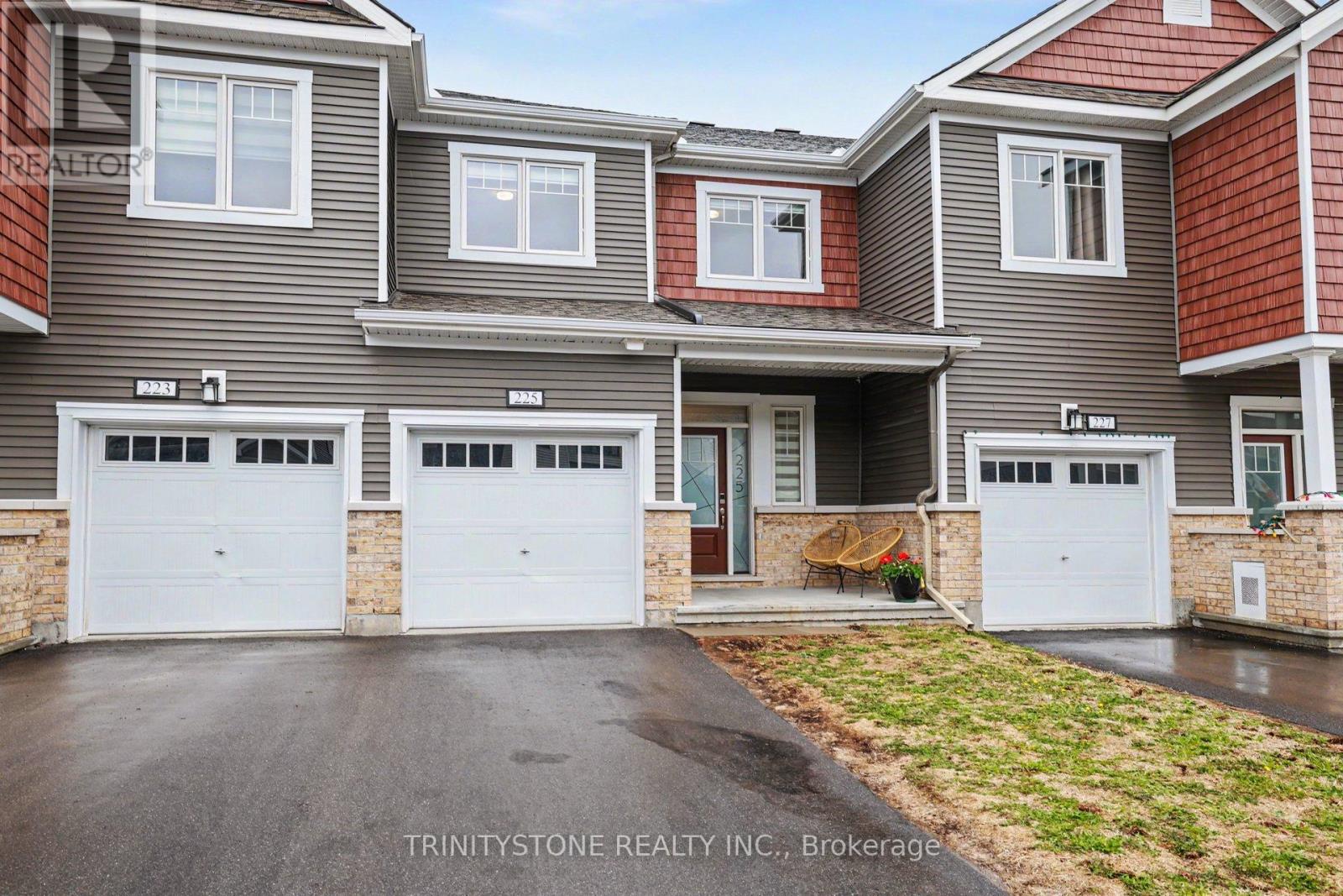 225 Billrian Crescent, Ottawa, Ontario  K2S 3A5 - Photo 4 - X13174122