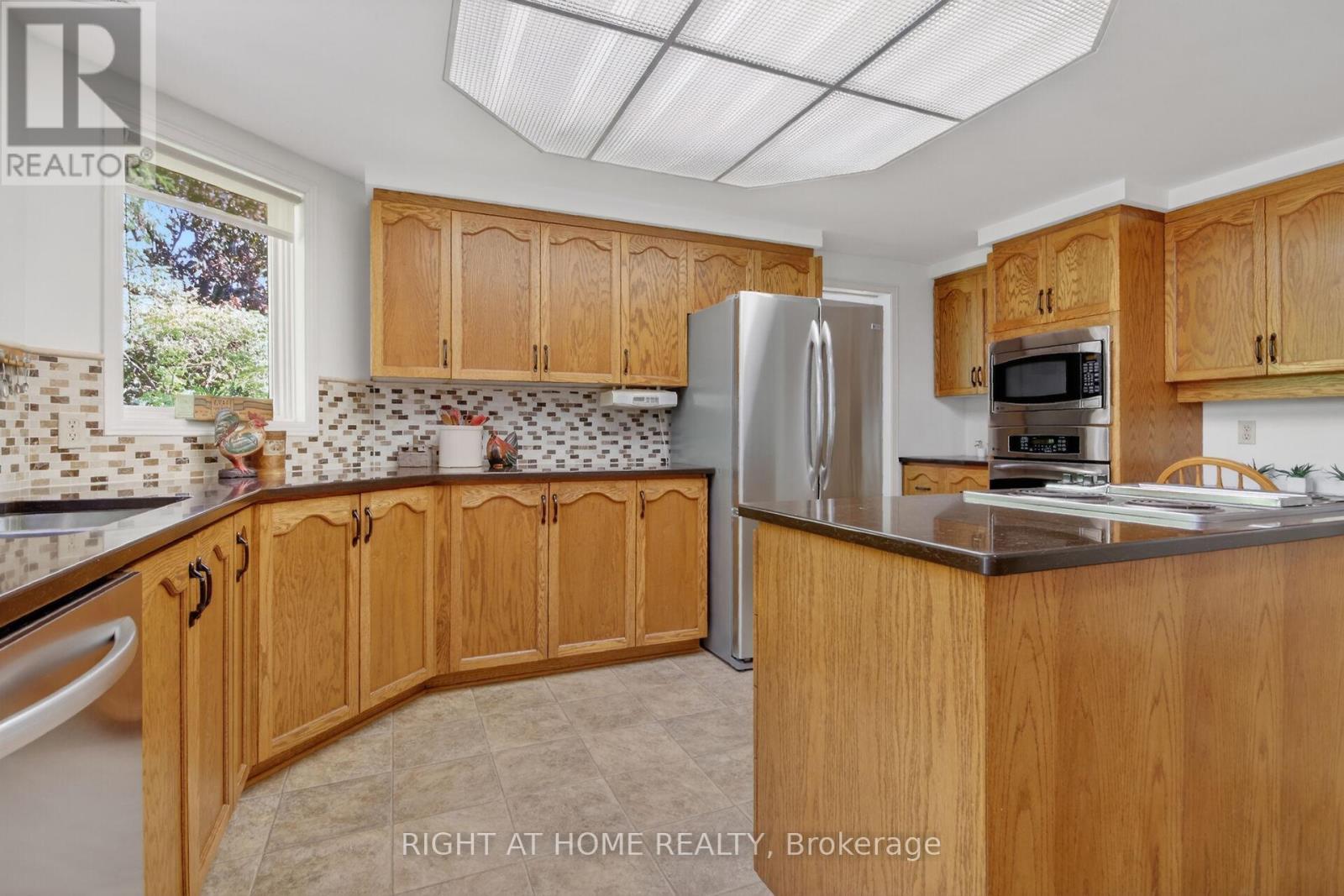 66 Beechfern Drive, Ottawa, Ontario  K2S 1E3 - Photo 13 - X13174148