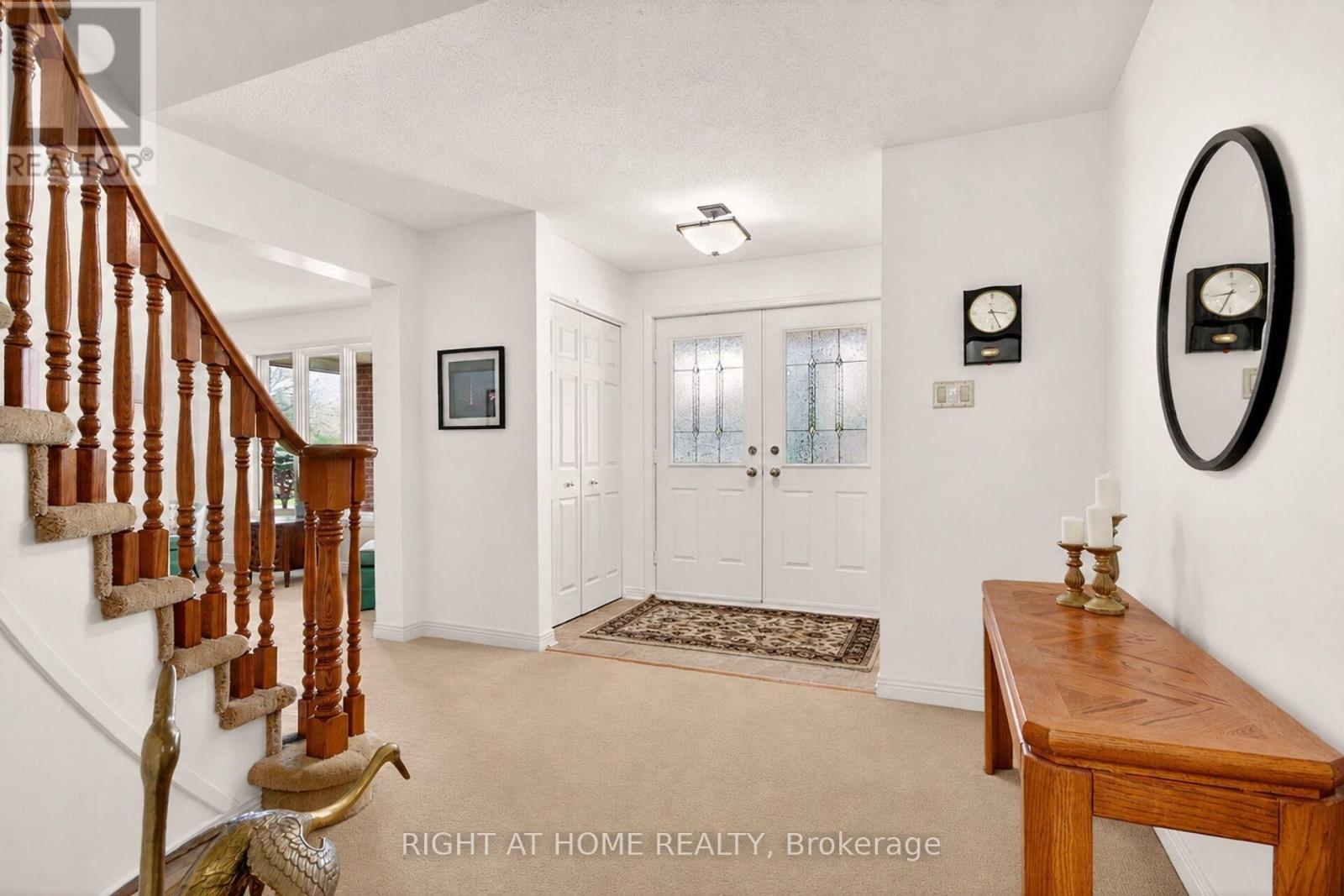 66 Beechfern Drive, Ottawa, Ontario  K2S 1E3 - Photo 4 - X13174148