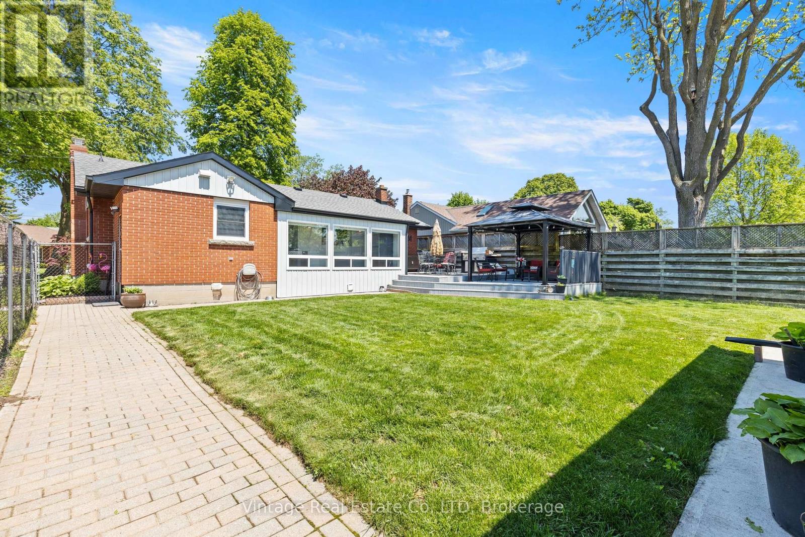 6478 Russell Street, Niagara Falls (Stamford), Ontario  L2J 1P5 - Photo 29 - X13174152