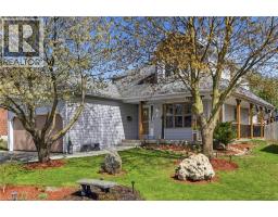 4 BROOM Street, Ayr, Ontario