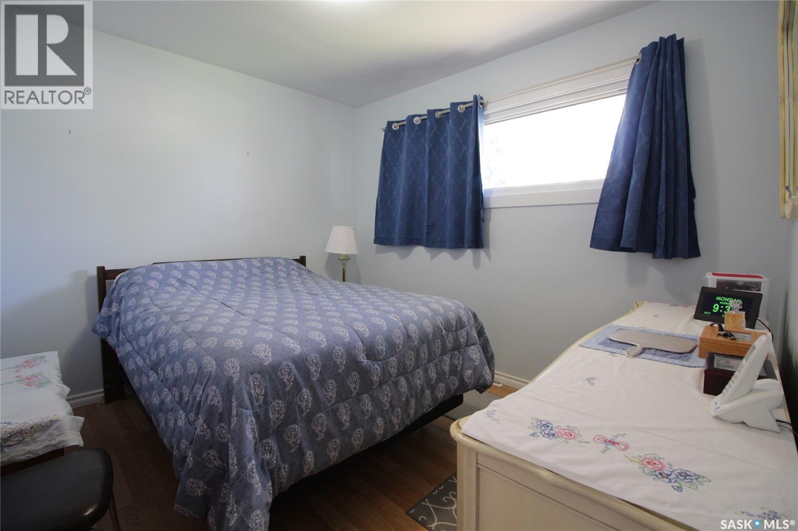 1208 Mark Avenue, Moosomin, Saskatchewan S0G 3N0 - Photo 11 - SK037073