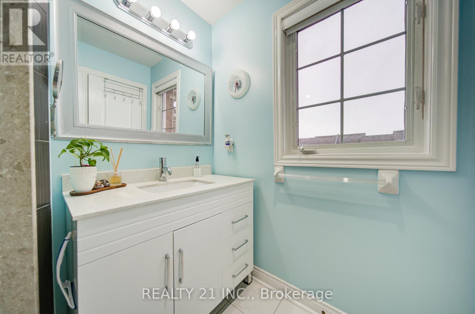 36 Lurcook Street, Ajax, Ontario  L1S 0E5 - Photo 35 - E13106460